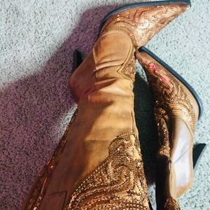 GORGEOUS Sequined Cowboy Boots